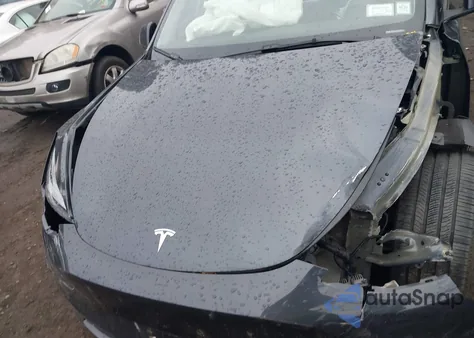 2024 Tesla Model Y Long Range Dual Motor All-Wheel Drive from USA, damaged, VIN 7SAYGDEE5RA252027